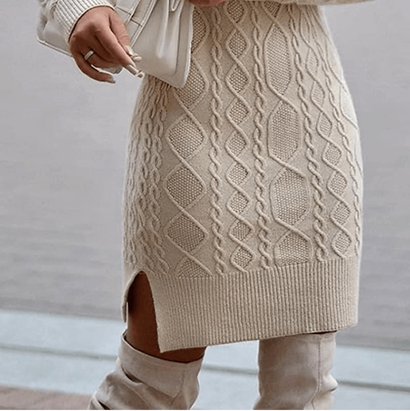 Emma – Knitted Dress with Long Sleeves